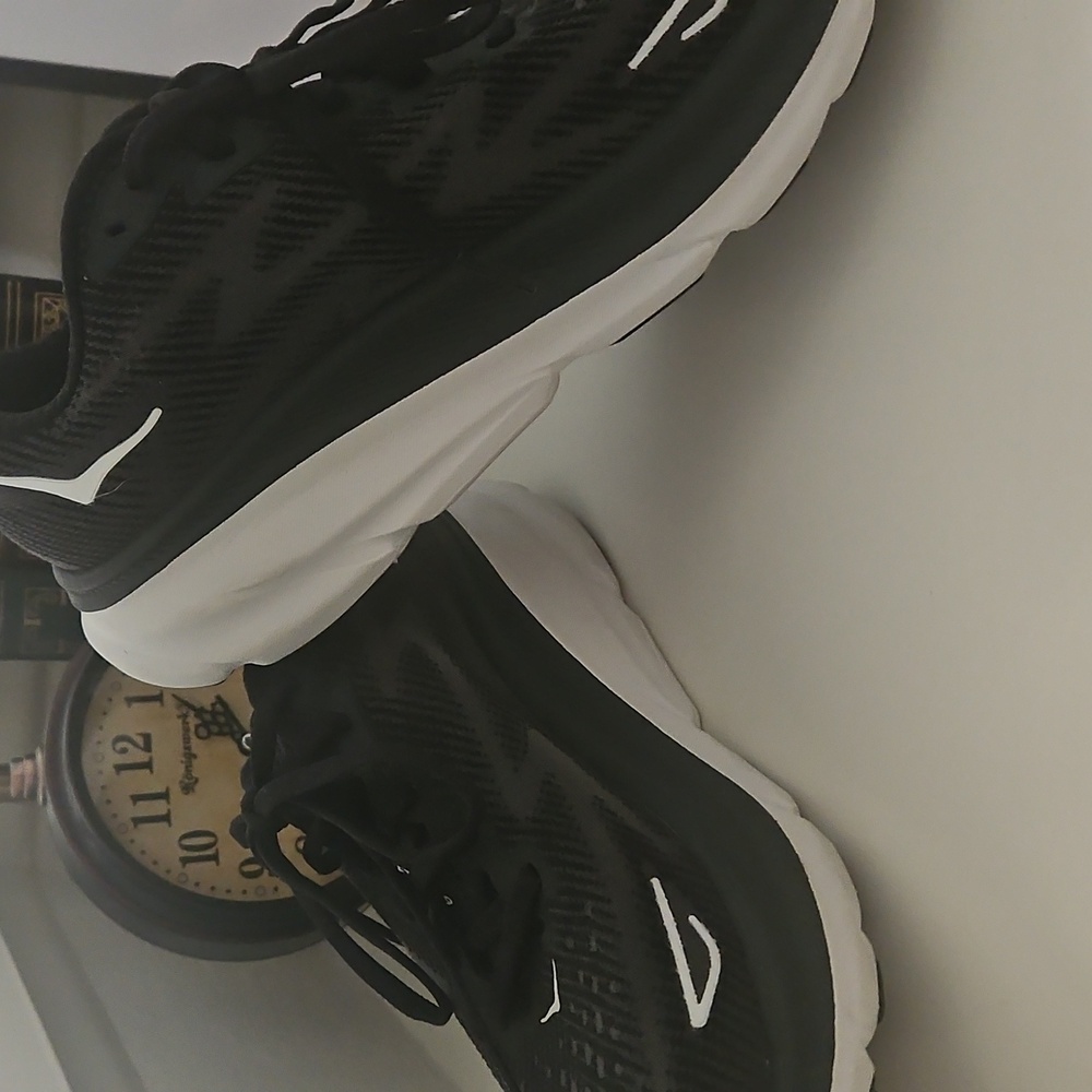 Hoka Clifton 9 Black Running Shoes